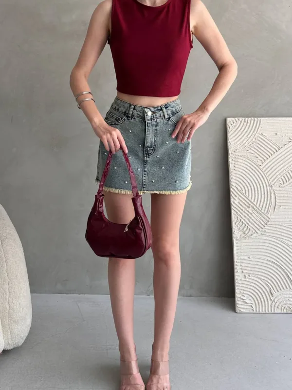 Bordo crop bluza s kaišem na leđima i korzet stilom 2
