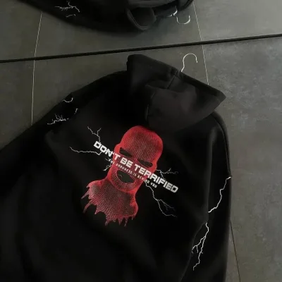 Kadın Siyah 3 İplik Pamuklu Kapüşonlu Baskılı Sweatshirt 1