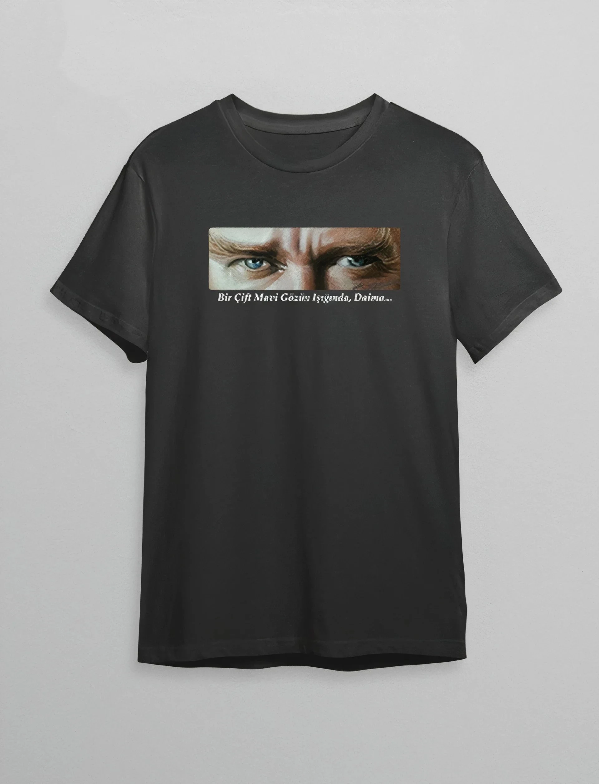 T-Shirtê Reş yê Mêran ê Oversize Biçerxa Bisîkletê ya Atatürk Çapkirî