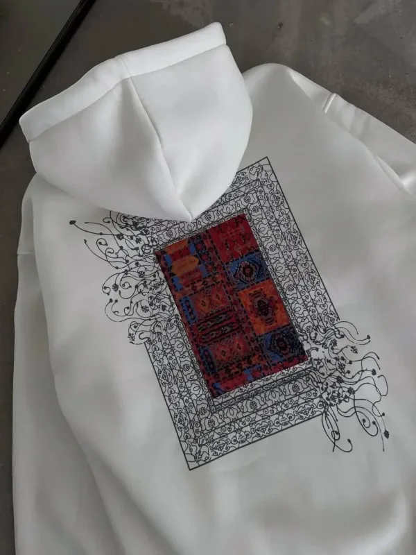 Mêr Spî 3 Têl Pembeyî Çapkirî Kapûşonî Kangurû Cêbî Sweatshirt 6