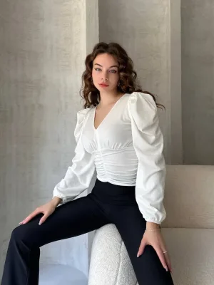 V Yaka Drape Detaylı Crep Bluz Ağ