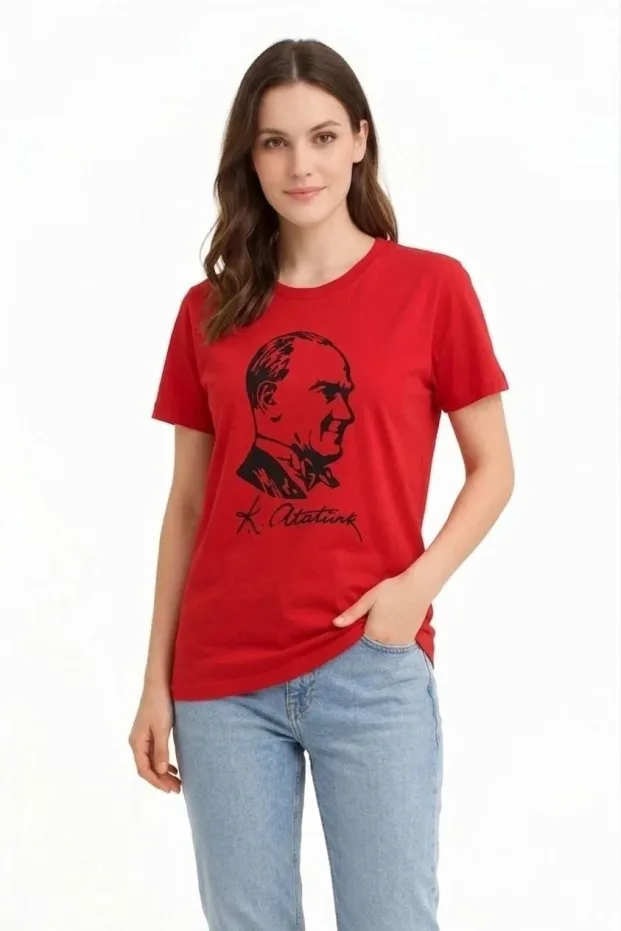 Tîşorta Jinan Sor Bi Stûyê Bisîkletê Û Çapa Atatürk, Milên Kîndir 1