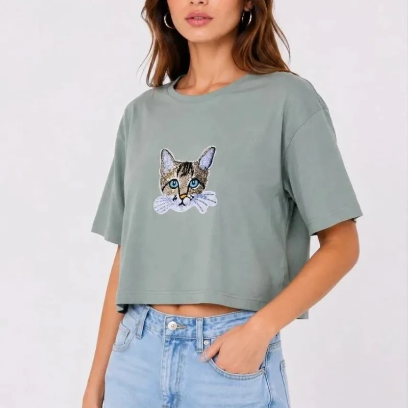Dámske mätovo zelené oversize mačka potlač crop tričko