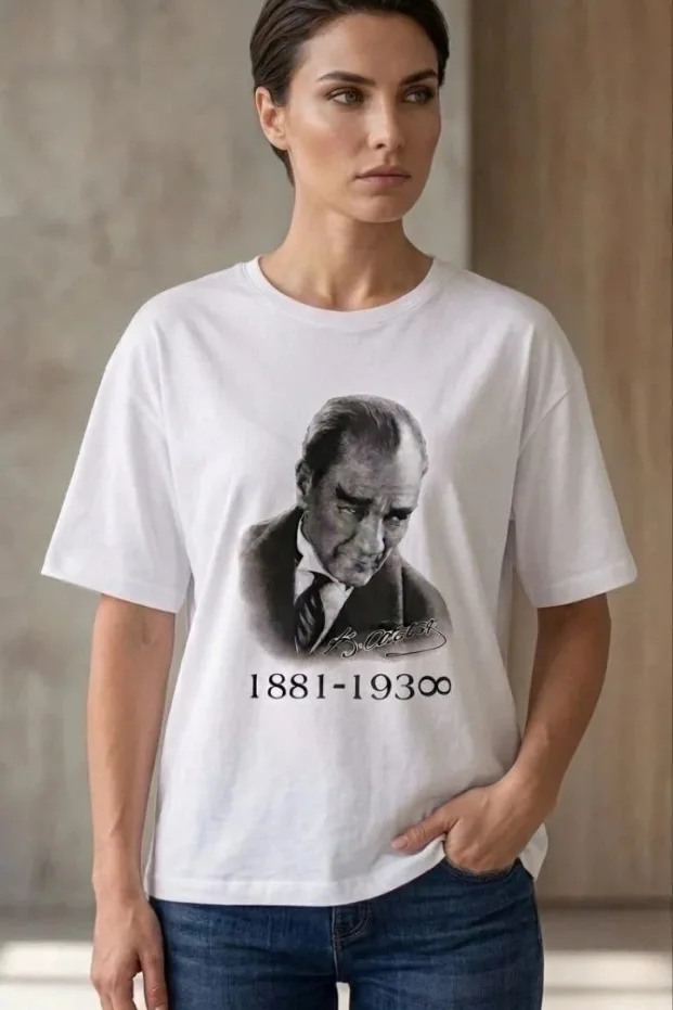 Tîşorta Jinan Spî Bi Stûyê Bisîkletê Û Çapa Atatürk 2