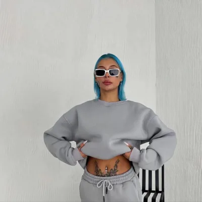 Women's Gray 3-Thread Cotton Scoop Neck Basic Sweatshirt 1