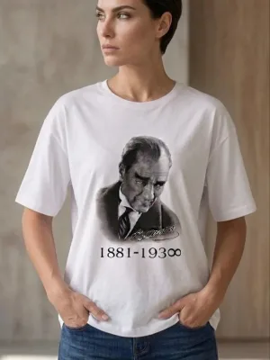 Tîşorta Jinan Spî Bi Stûyê Bisîkletê Û Çapa Atatürk