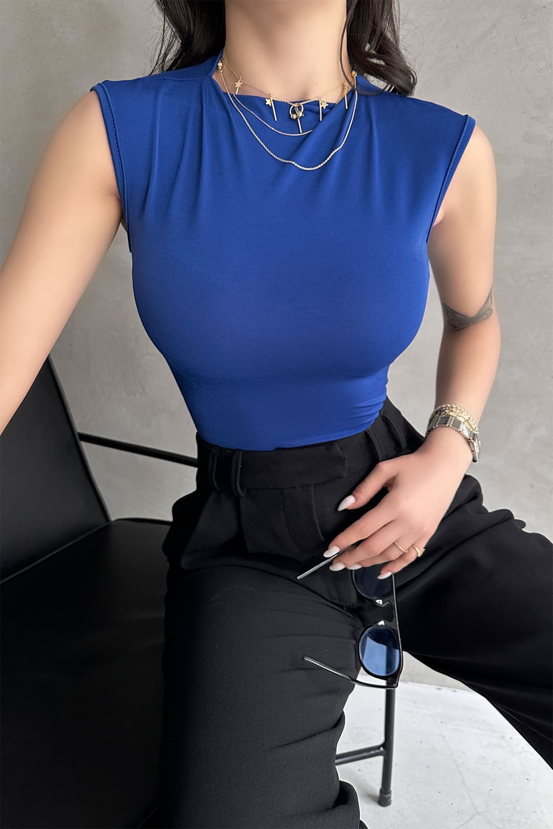 Sırt Dekolteli Buzzy Bluz Saks
