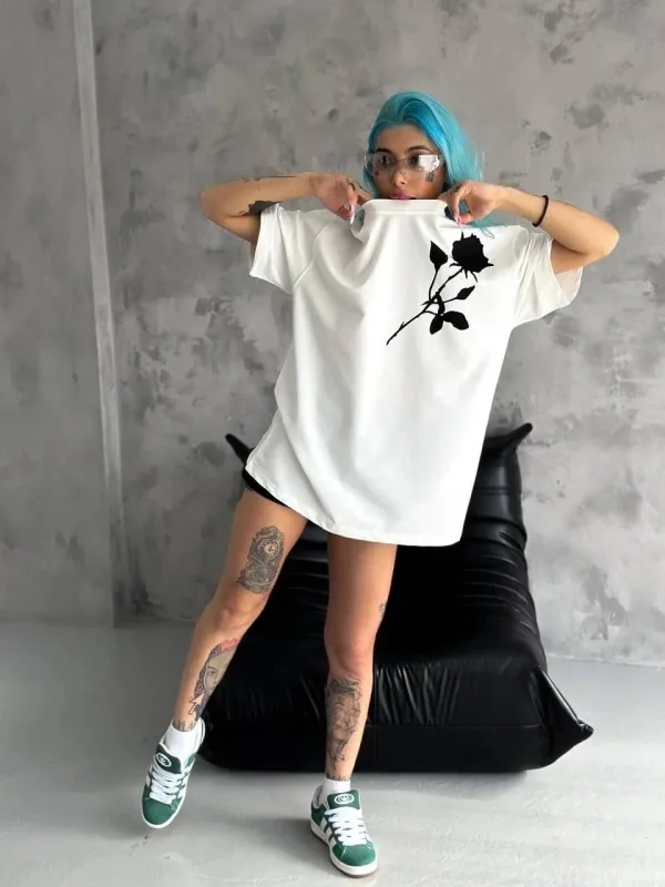 Bluzë e bardhë për femra, oversize, me jakë biçiklete, të printuar, me mëngë të shkurtra 3