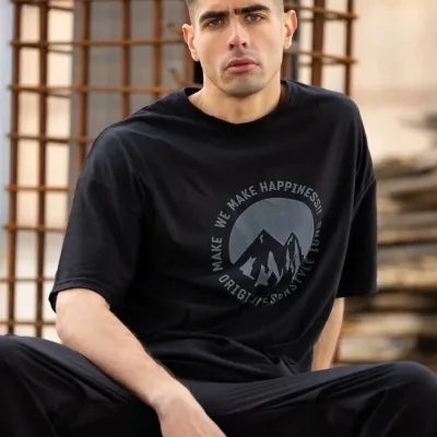 Kişi Qara Regular Bisiklet Yaka Baskılı T-shirt 3