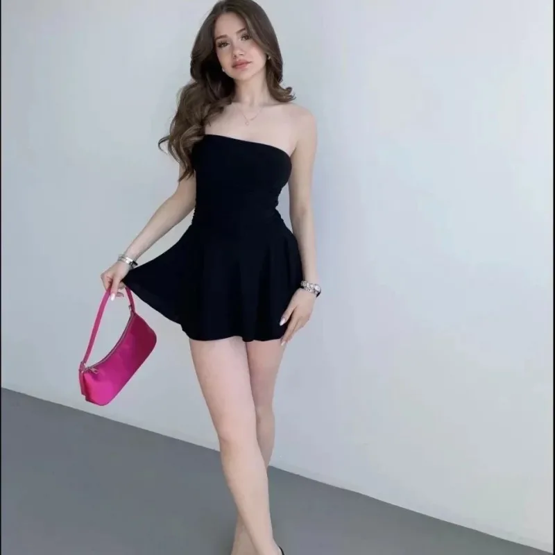 Kincî Reş Qurmikî Straplez Kincê Mînî Etek Bi Şort