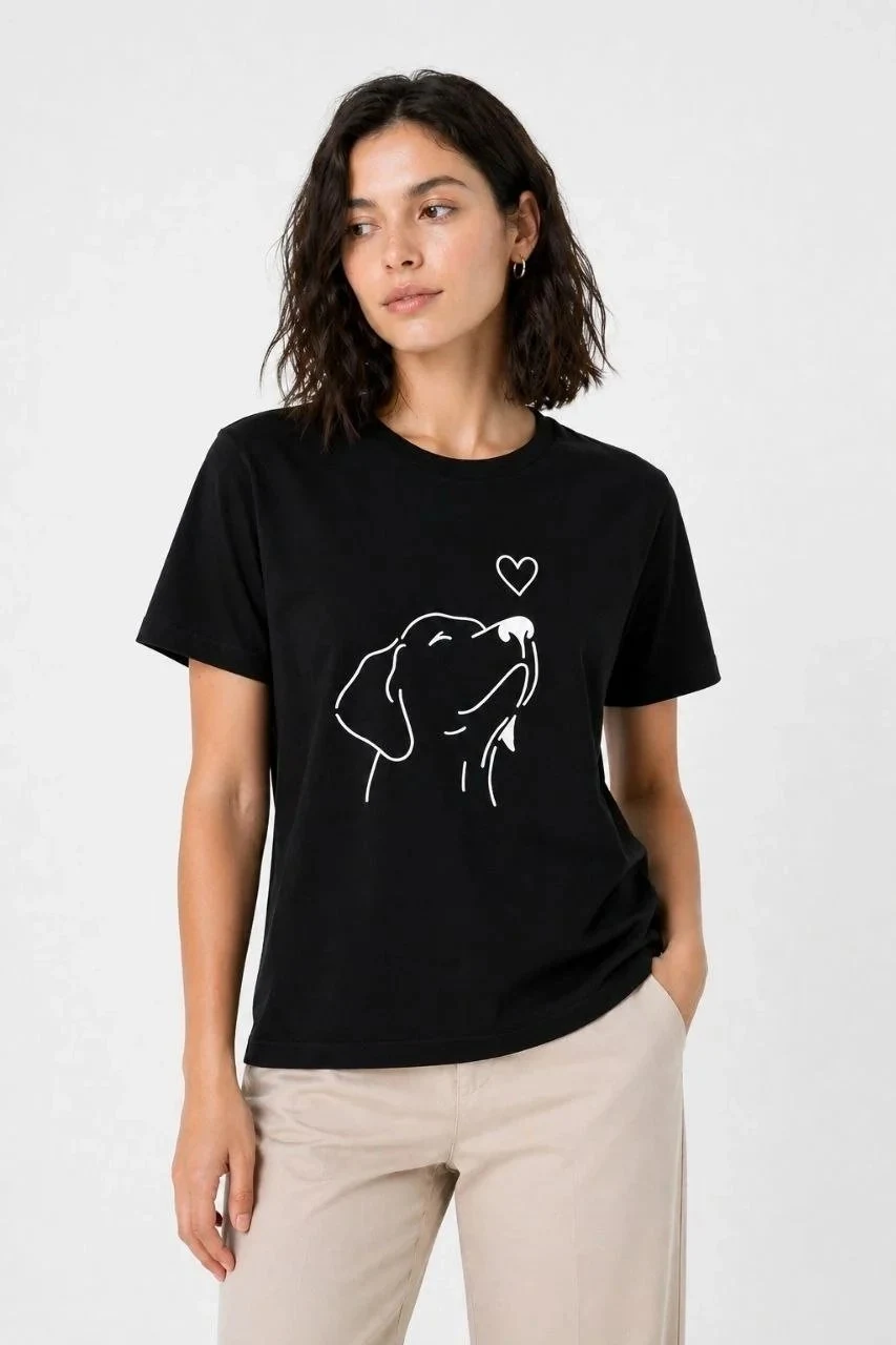Ženska crna minimal pas figura print majica