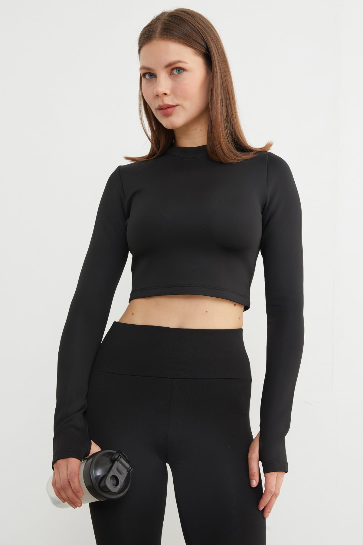 Basic Bisiklet Yaka Parmak Geçmeli Crop Bluz