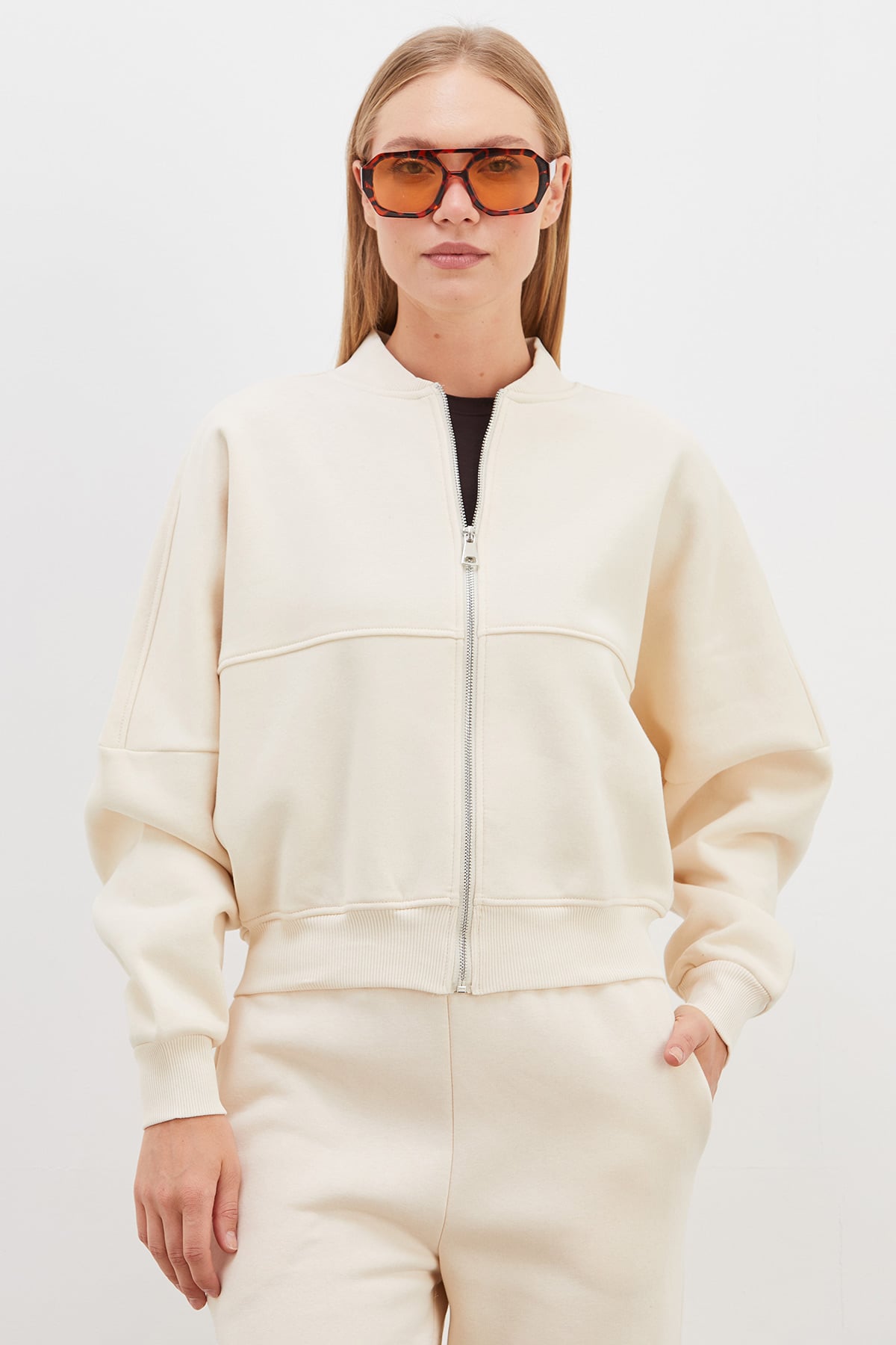 3 İplik Basic Fermuarlı Dik Yaka Crop Sweatshirt