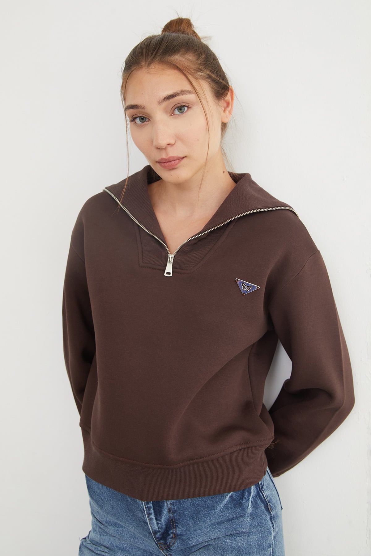 3 İplik Üçgen Metal Armalı Sweatshirt 3