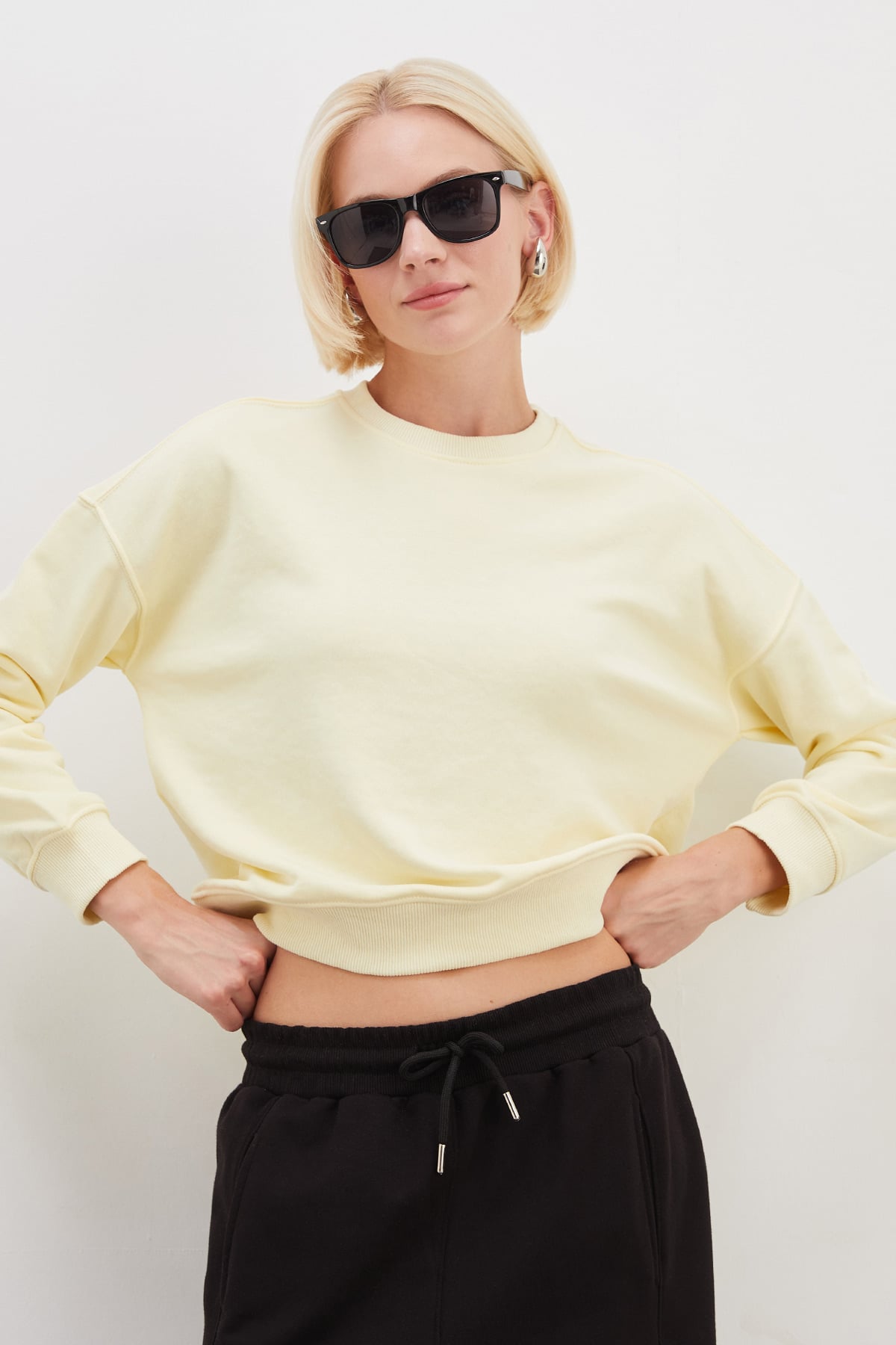 3 İplik Şardonsuz Basic Bisiklet Yaka Sweatshirt 3