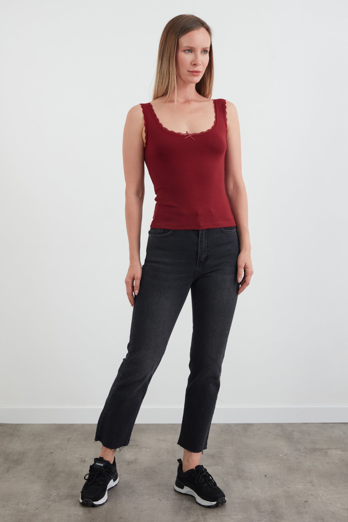 Basic Dantelli Askılı Body 3
