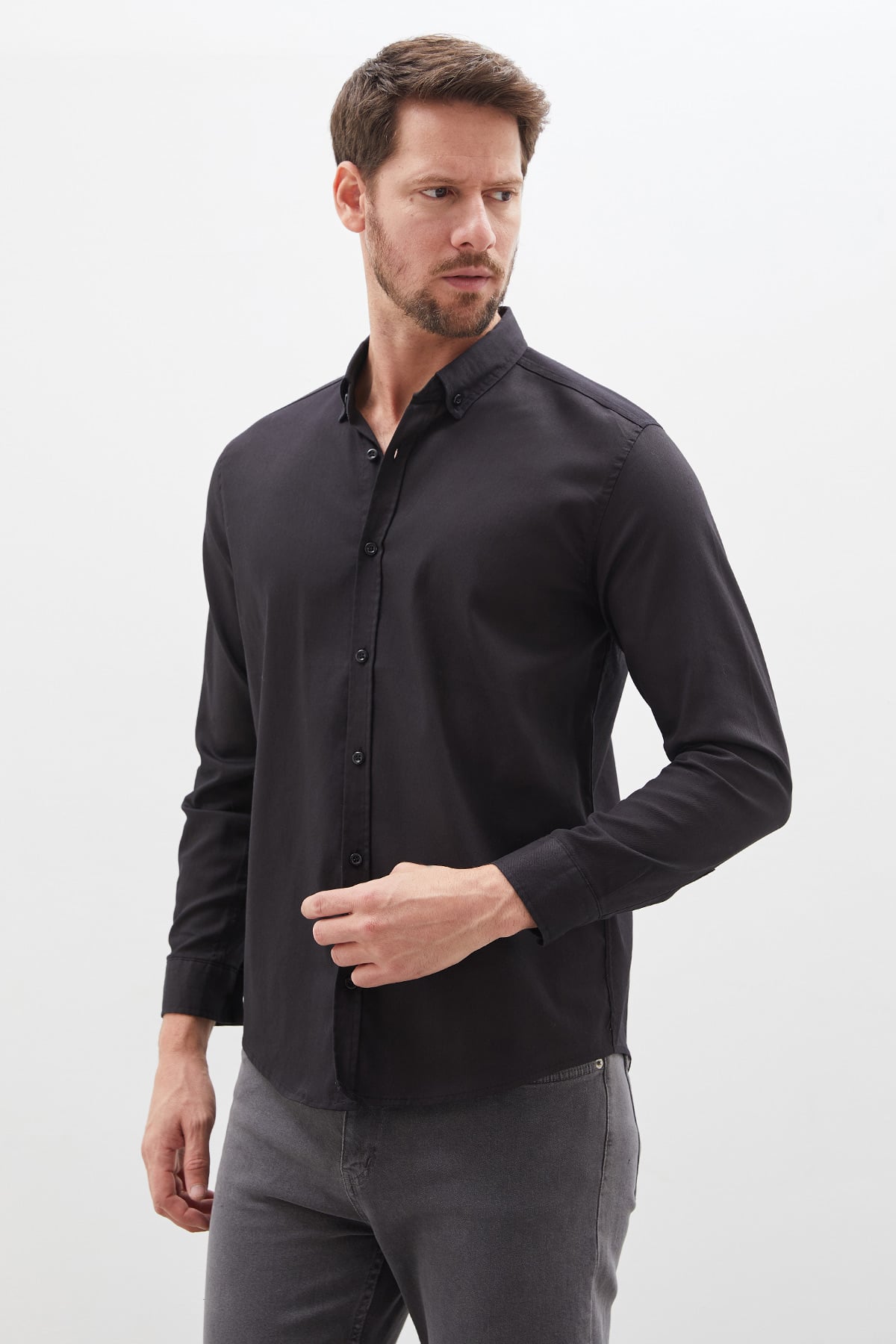 Yaka Düğmeli Regular Fit Uzun Kol Gömlek 2