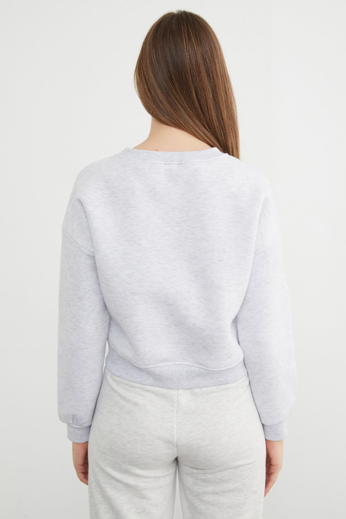 3 İplik Kalp Nakışlı Bisiklet Yaka Sweatshirt 6