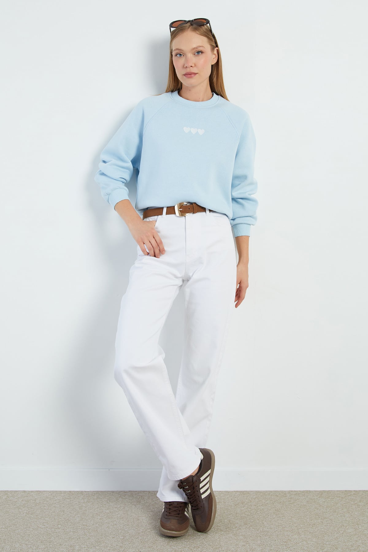 3 İplik Kalp Nakışlı Oversize Sweatshirt 2