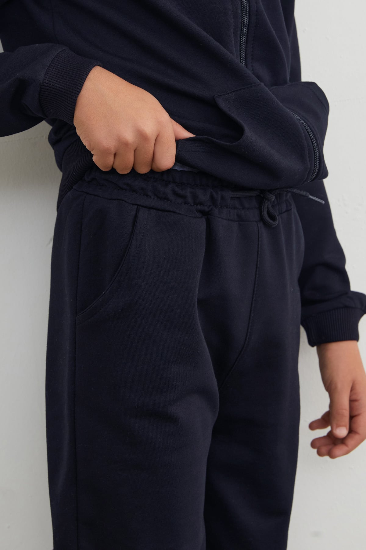 Kapüşonlu Fermuarlı Unisex Çocuk Eşofman Takımı 5