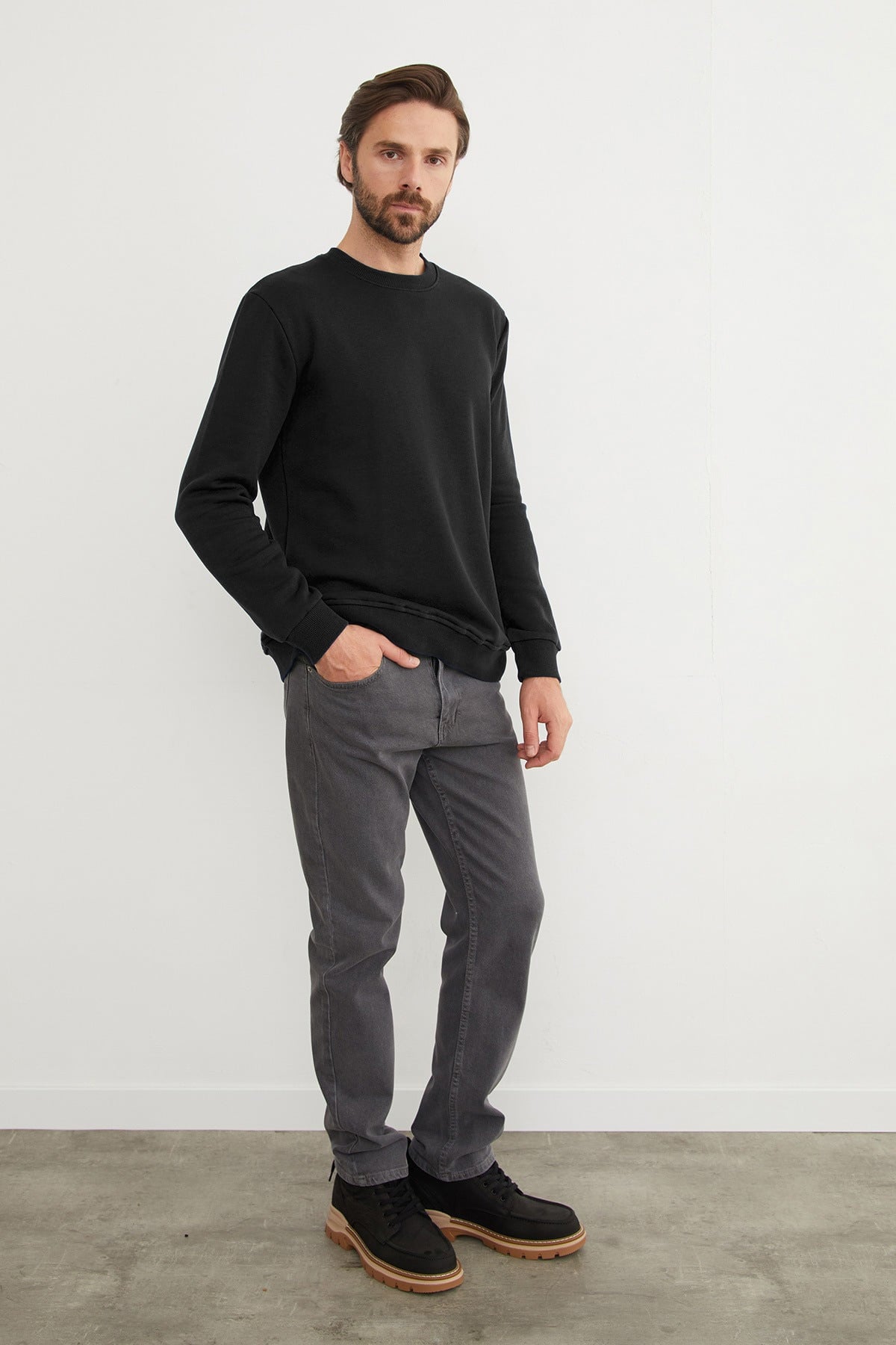3 İplik Basic Bisiklet Yaka Sweatshirt 3