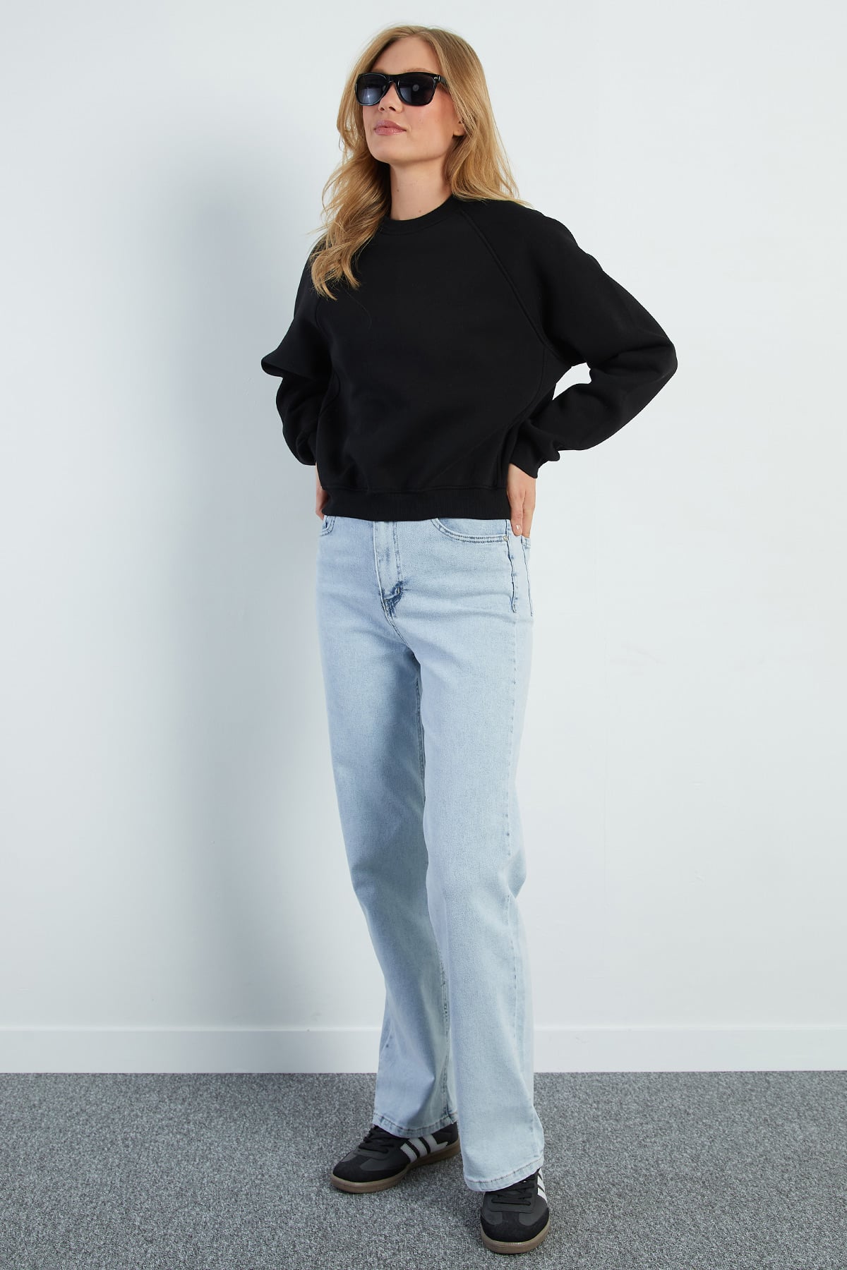 3 İplik Basic Bisiklet Yaka Oversize Sweatshirt 4