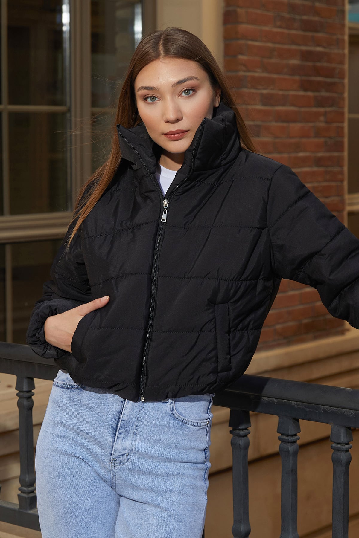 Beli Lastikli Crop Şişme Mont 2