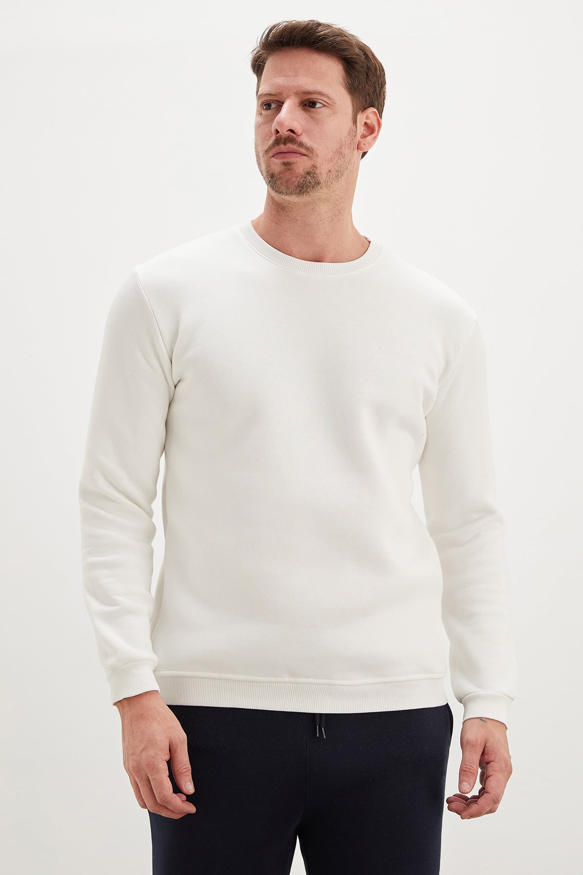 3 İplik Basic Bisiklet Yaka Sweatshirt 3