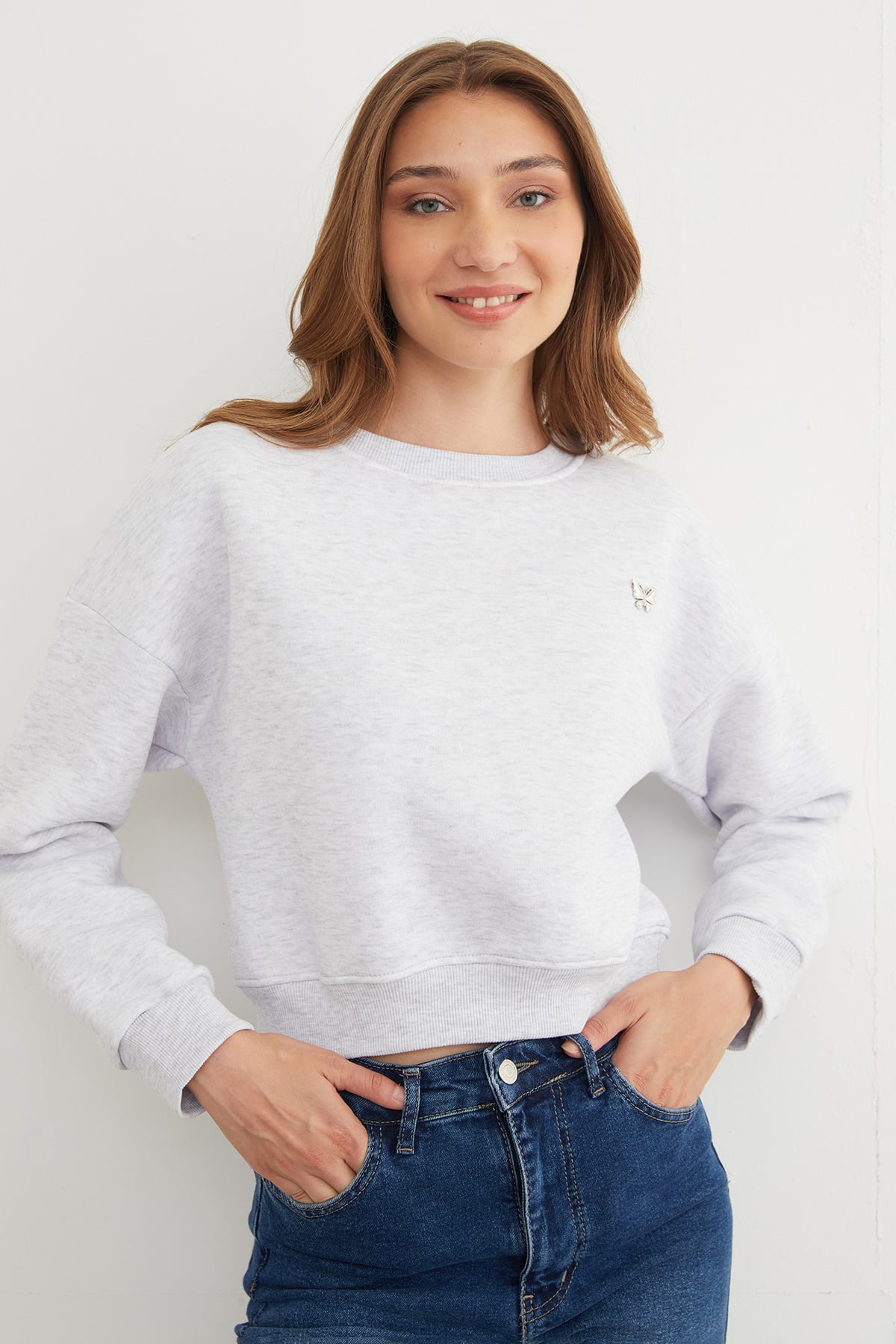 3 İplik Metal Kelebek Aksesuarlı Sweatshirt