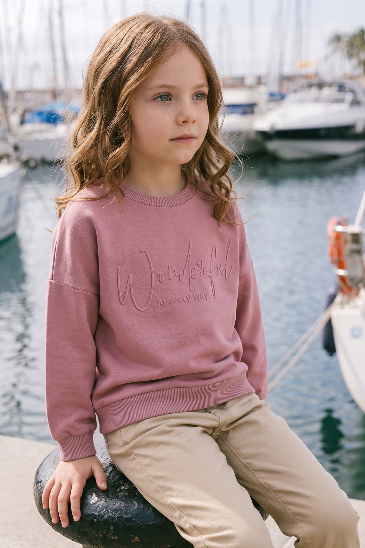 Kabartma Baskılı Oversize Kız Çocuk Sweatshirt