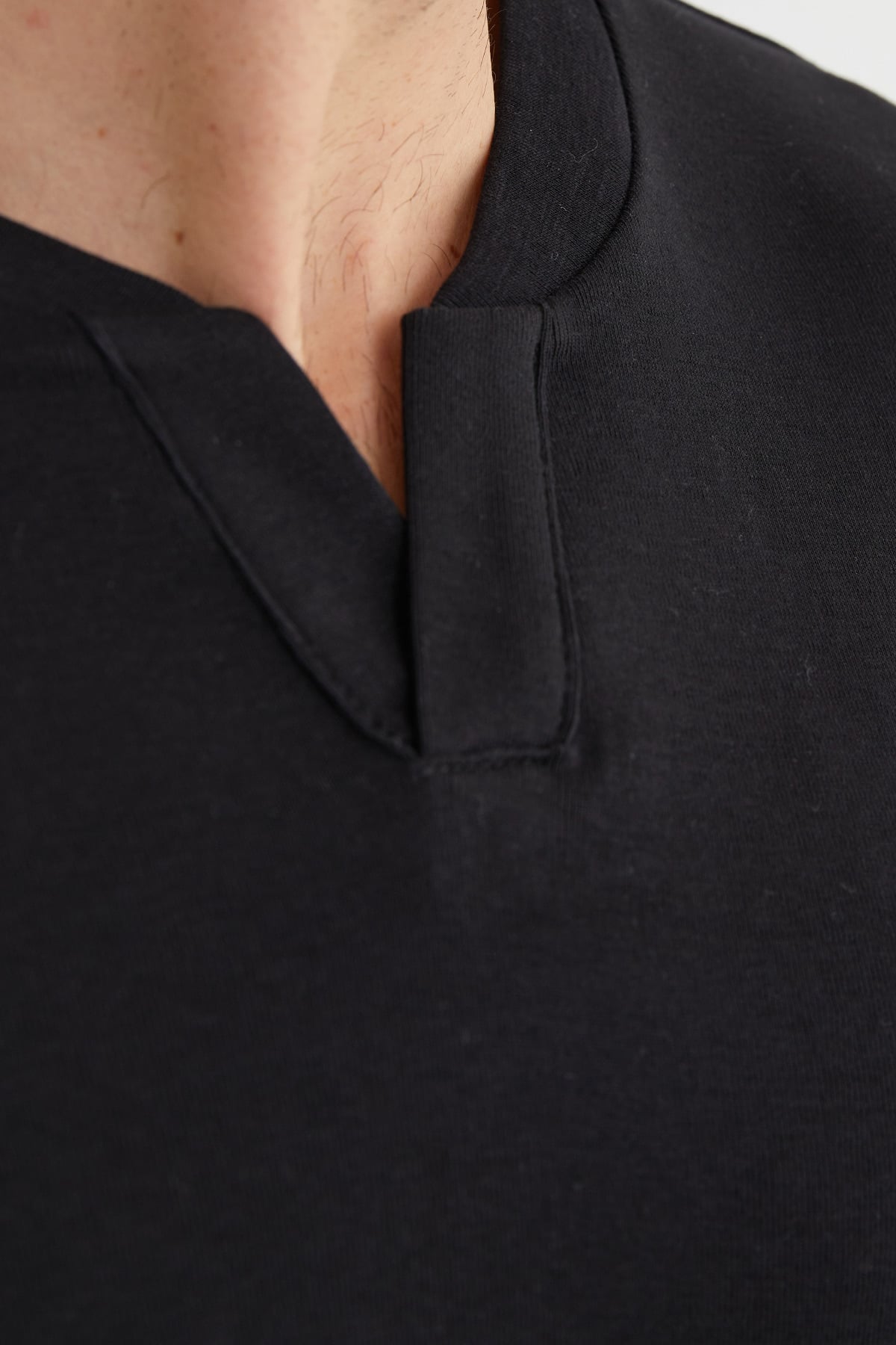 Basic V Yaka Ribanalı Body 5