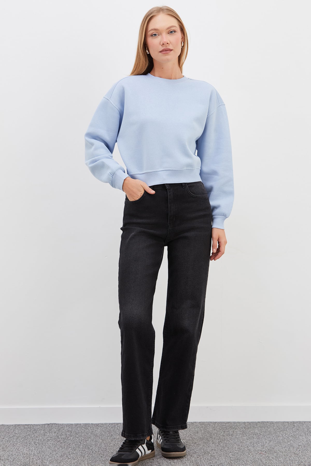3 İplik Basic Ribanalı Crop Sweatshirt 4