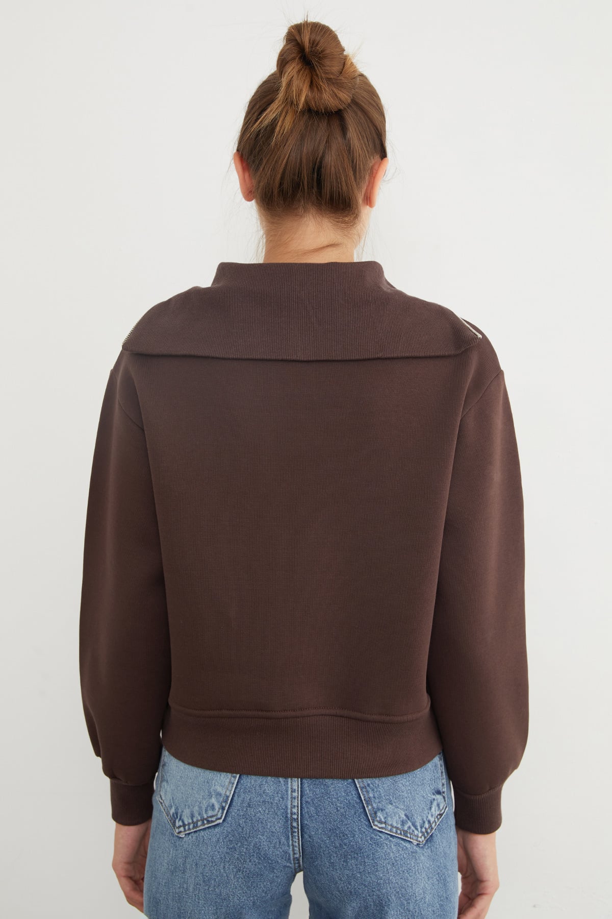 3 İplik Üçgen Metal Armalı Sweatshirt 6