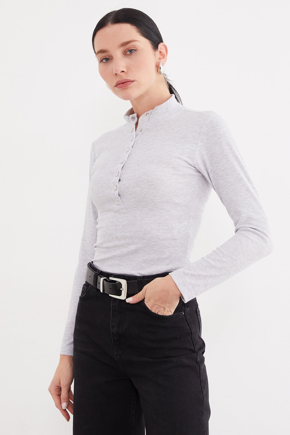 Kadın Fitilli Yarım Çıtçıtlı Dik Yaka Slim Fit Bluz 3