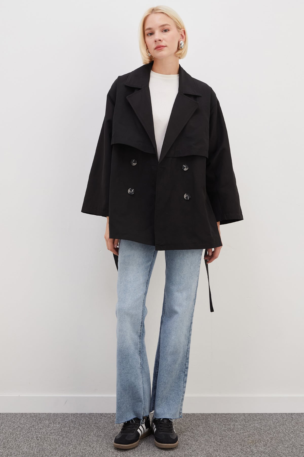Pelerinli Kuşaklı Geniş Kol Oversize Trençkot 3