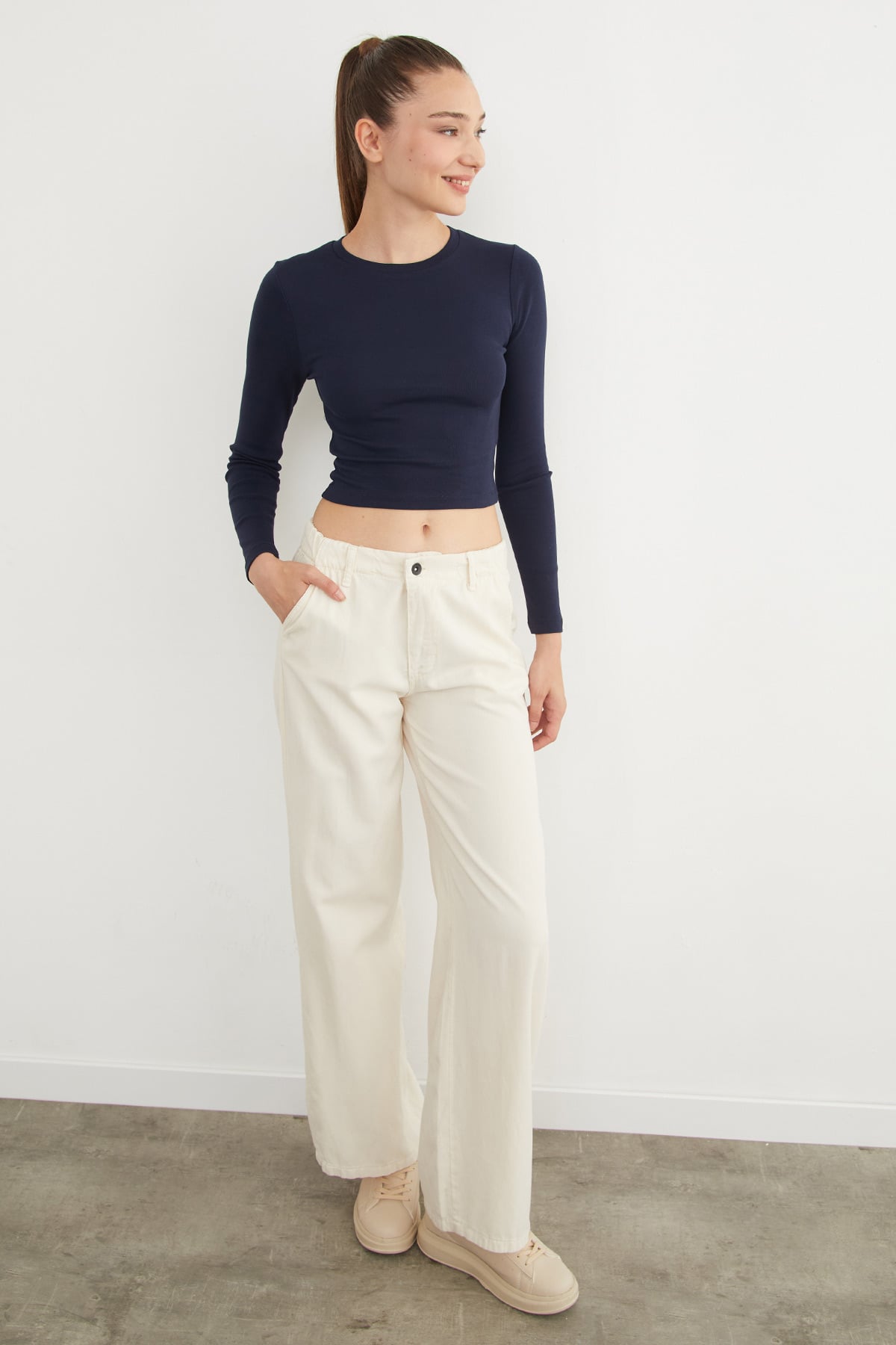 Basic Bisiklet Yaka Uzun Kollu Crop Body 2