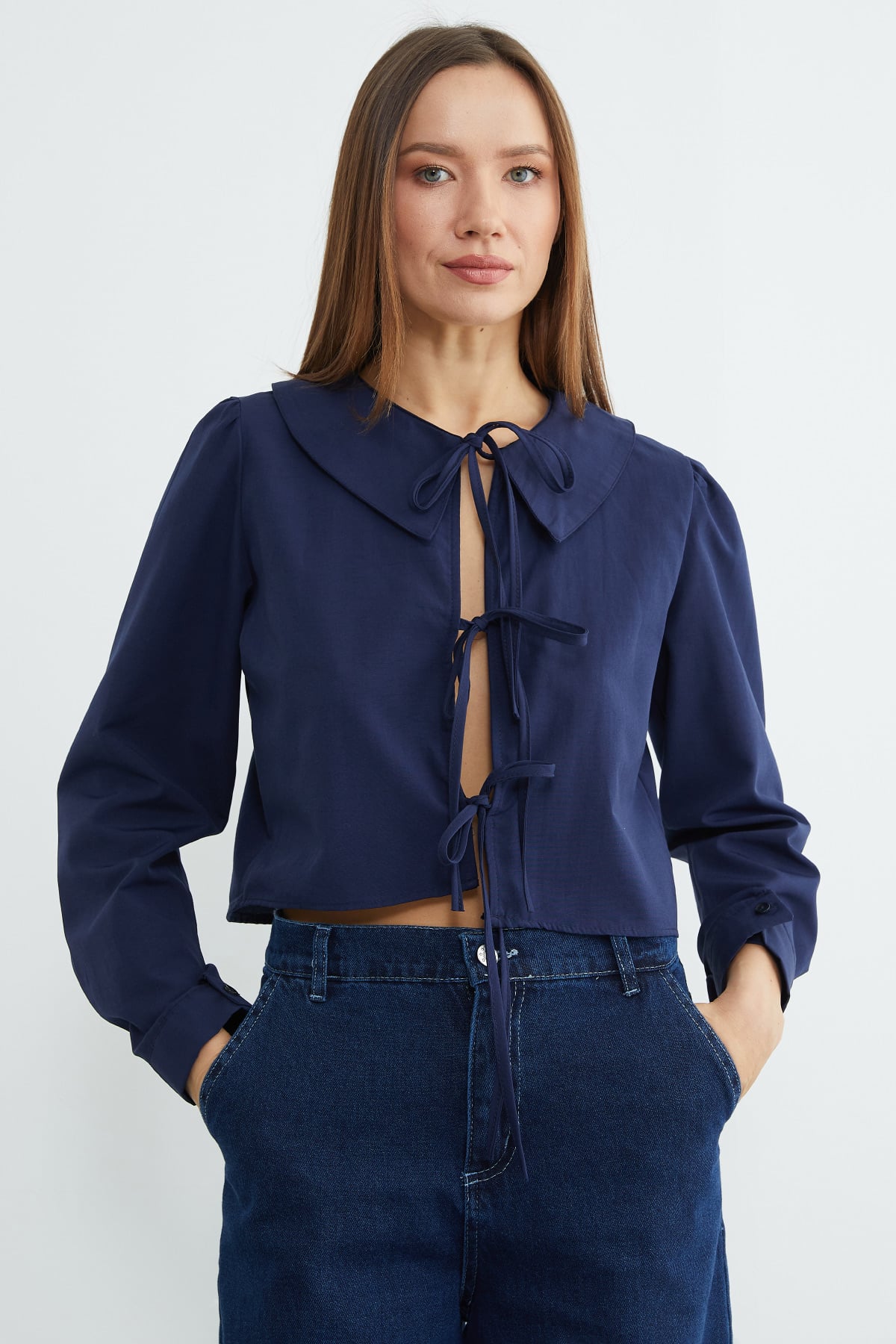 Önden Bağlamalı Bebe Yaka Crop Bluz 2