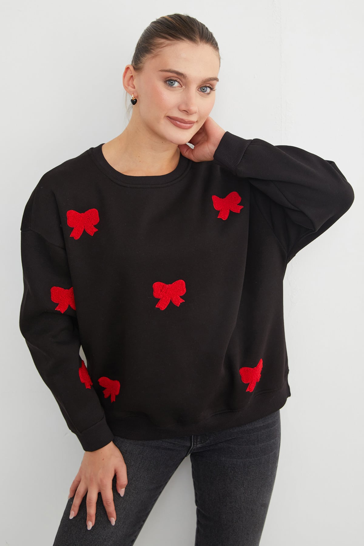 3 İplik Fiyonk Nakışlı Oversize  Sweatshirt
