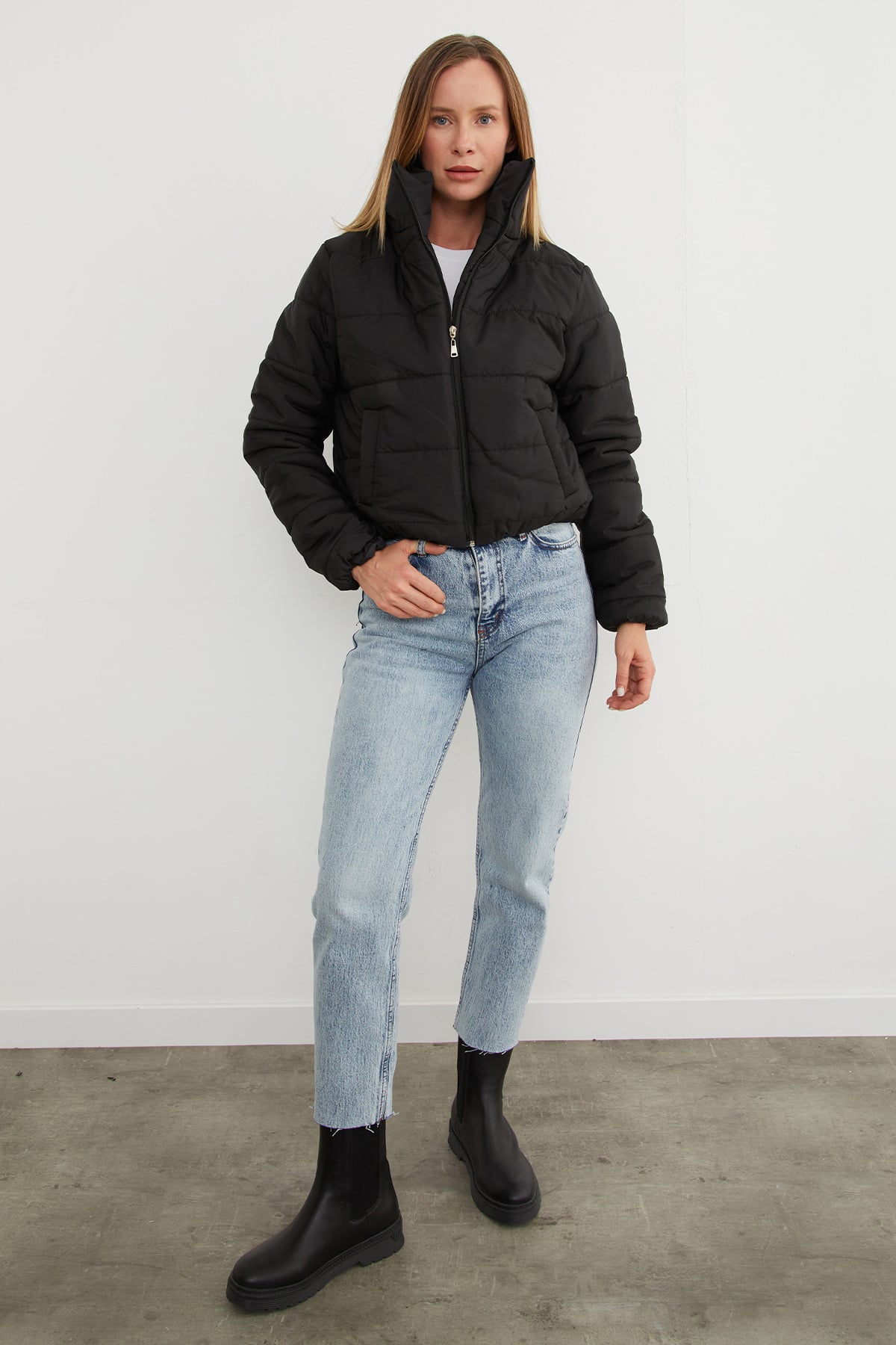 Beli Lastikli Crop Şişme Mont 4