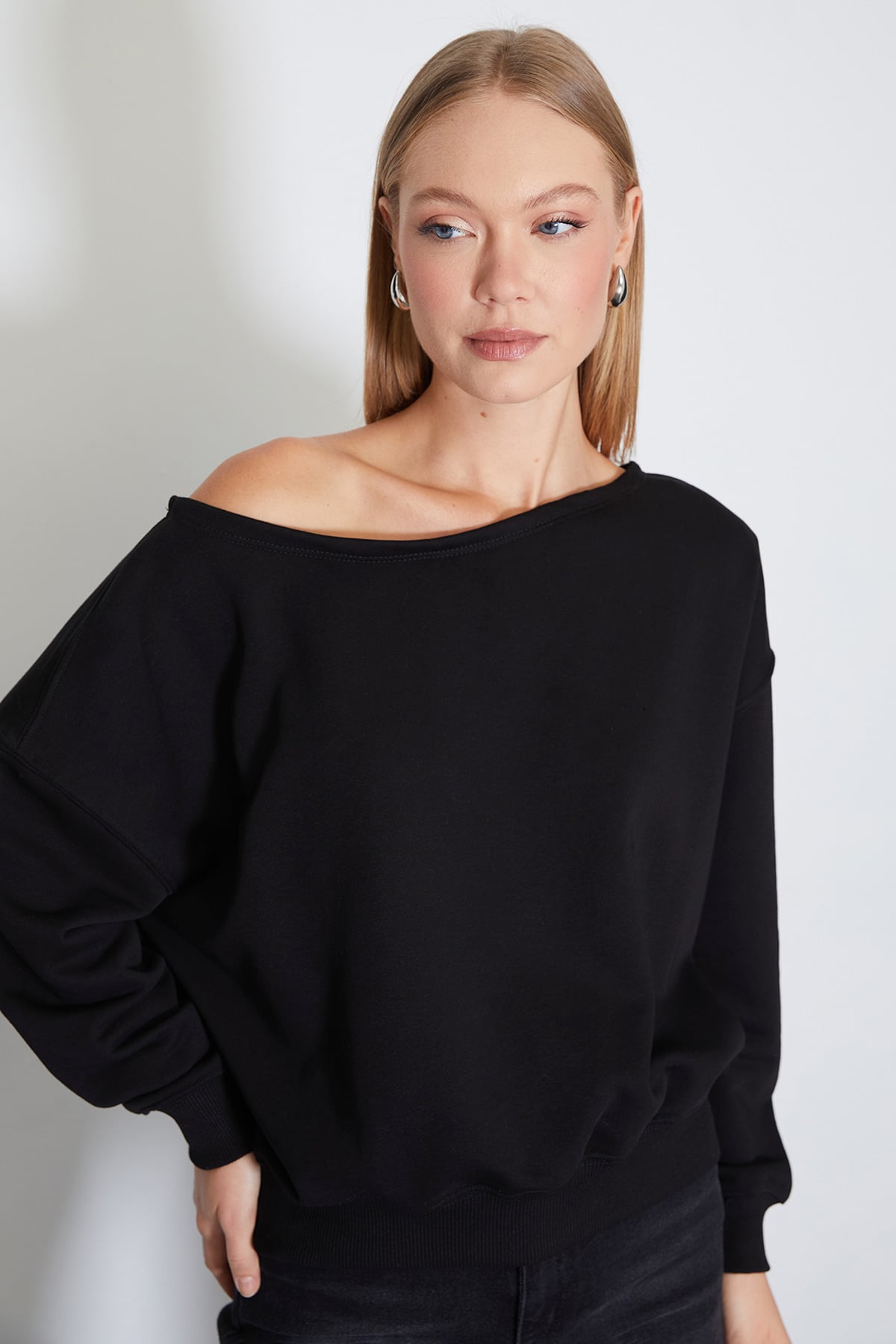 3 İplik Şardonsuz Kayık Yaka Oversize Sweatshirt 6