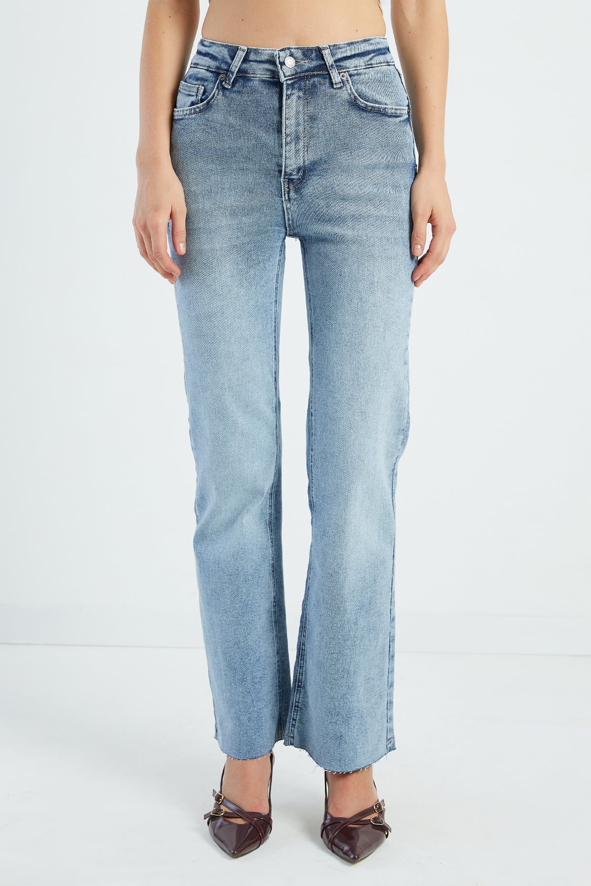 Kesik Paça Flare Jean 6
