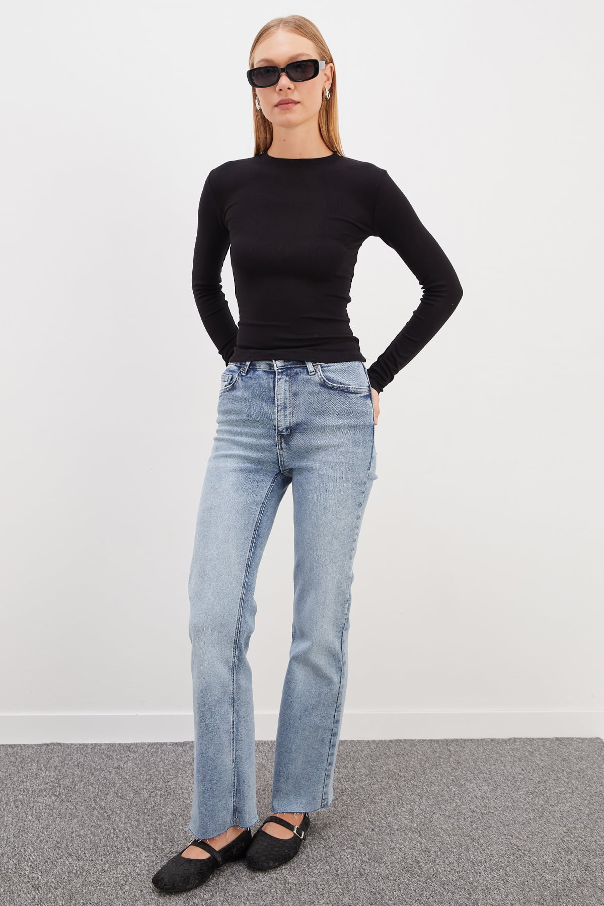 Basic Bisiklet Yaka Slim Fit Crop Bluz 3