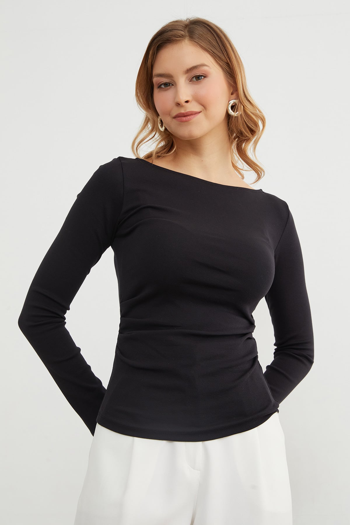 Yanları Drapeli Kayık Yaka Body 6