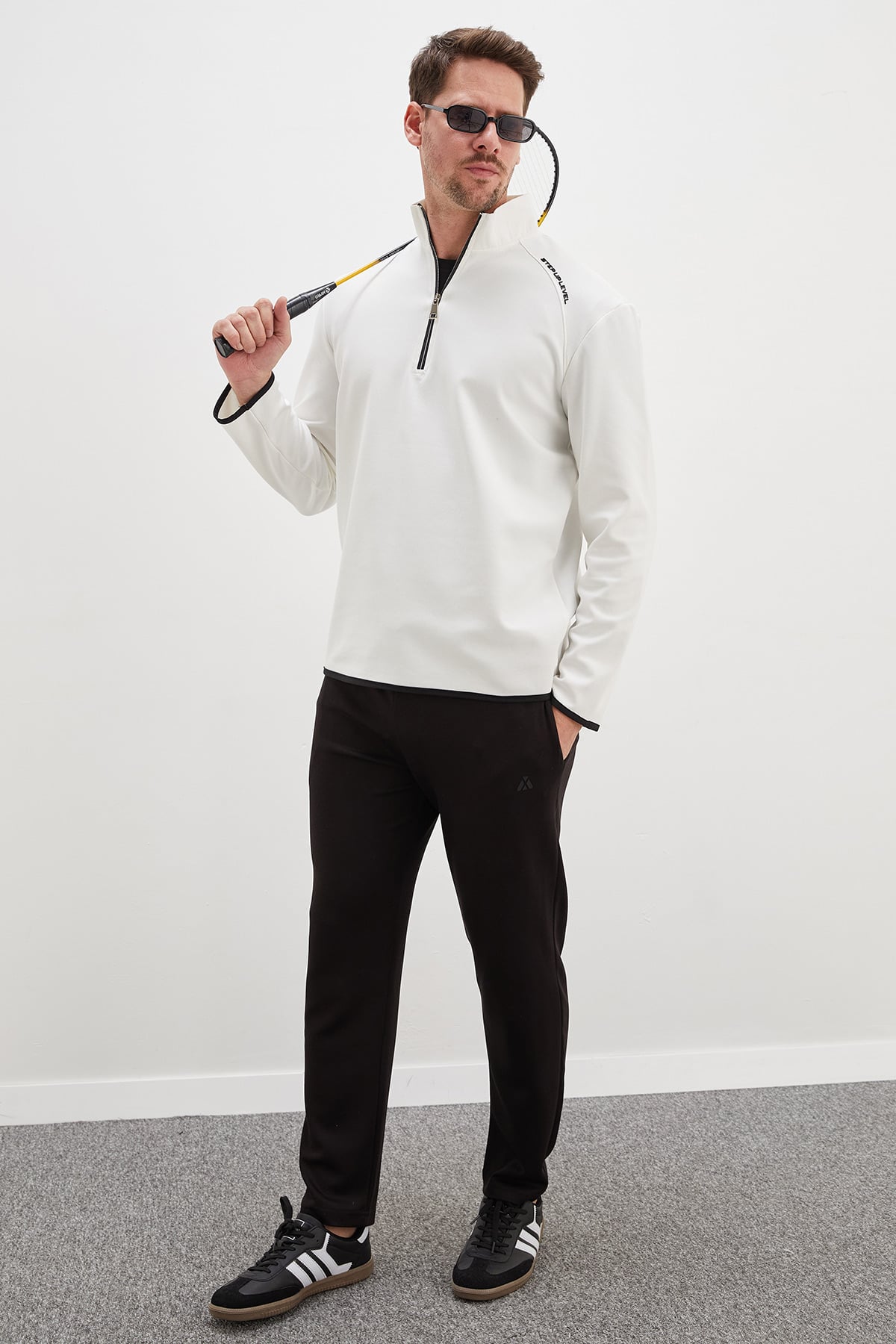 Baskılı Yarım Fermuarlı Dik Yaka Sweatshirt 2