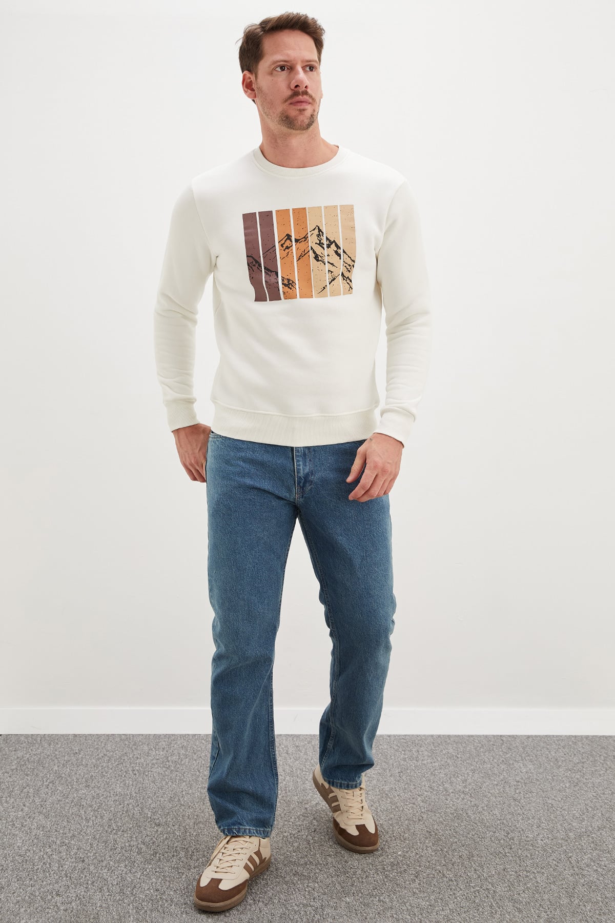 3 İplik Dağ Baskılı Bisiklet Yaka Sweatshirt 4
