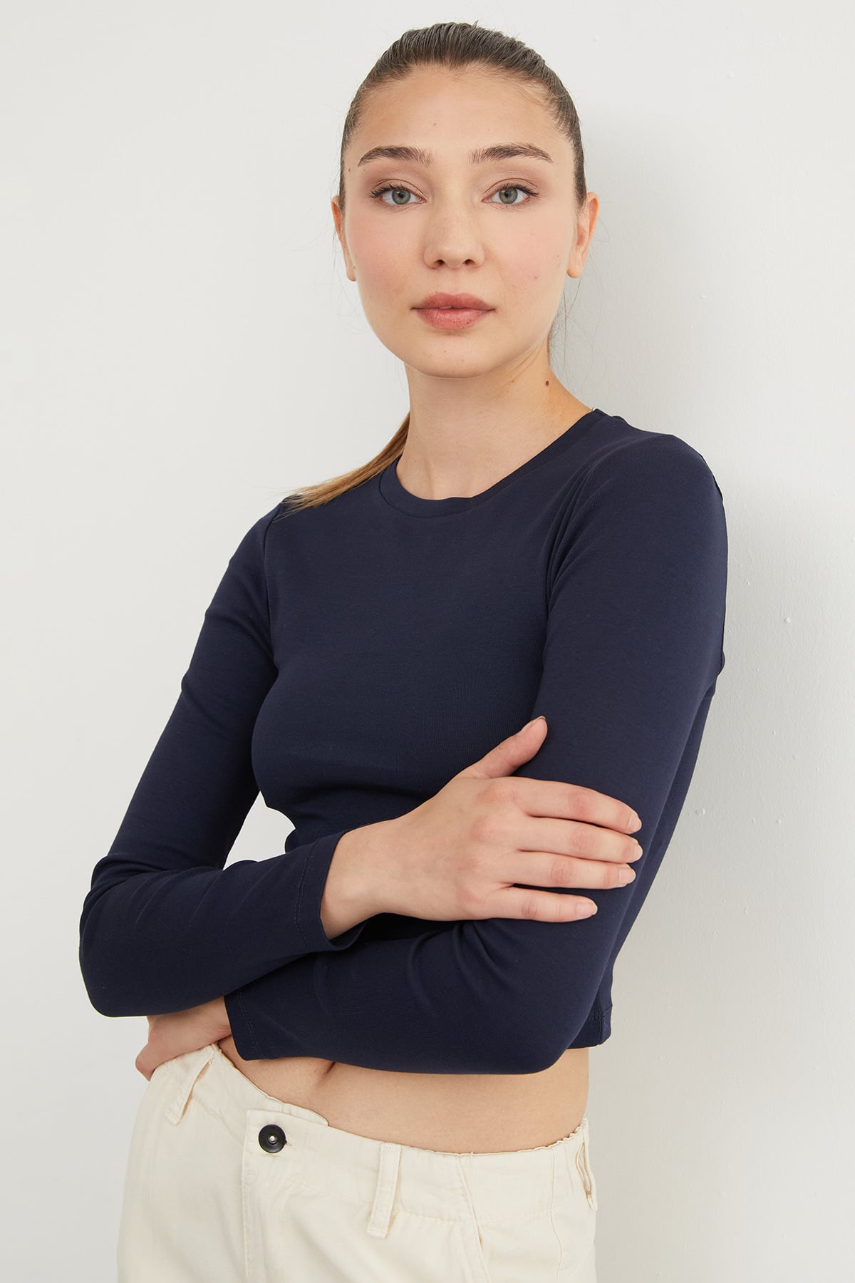 Basic Bisiklet Yaka Uzun Kollu Crop Body 4