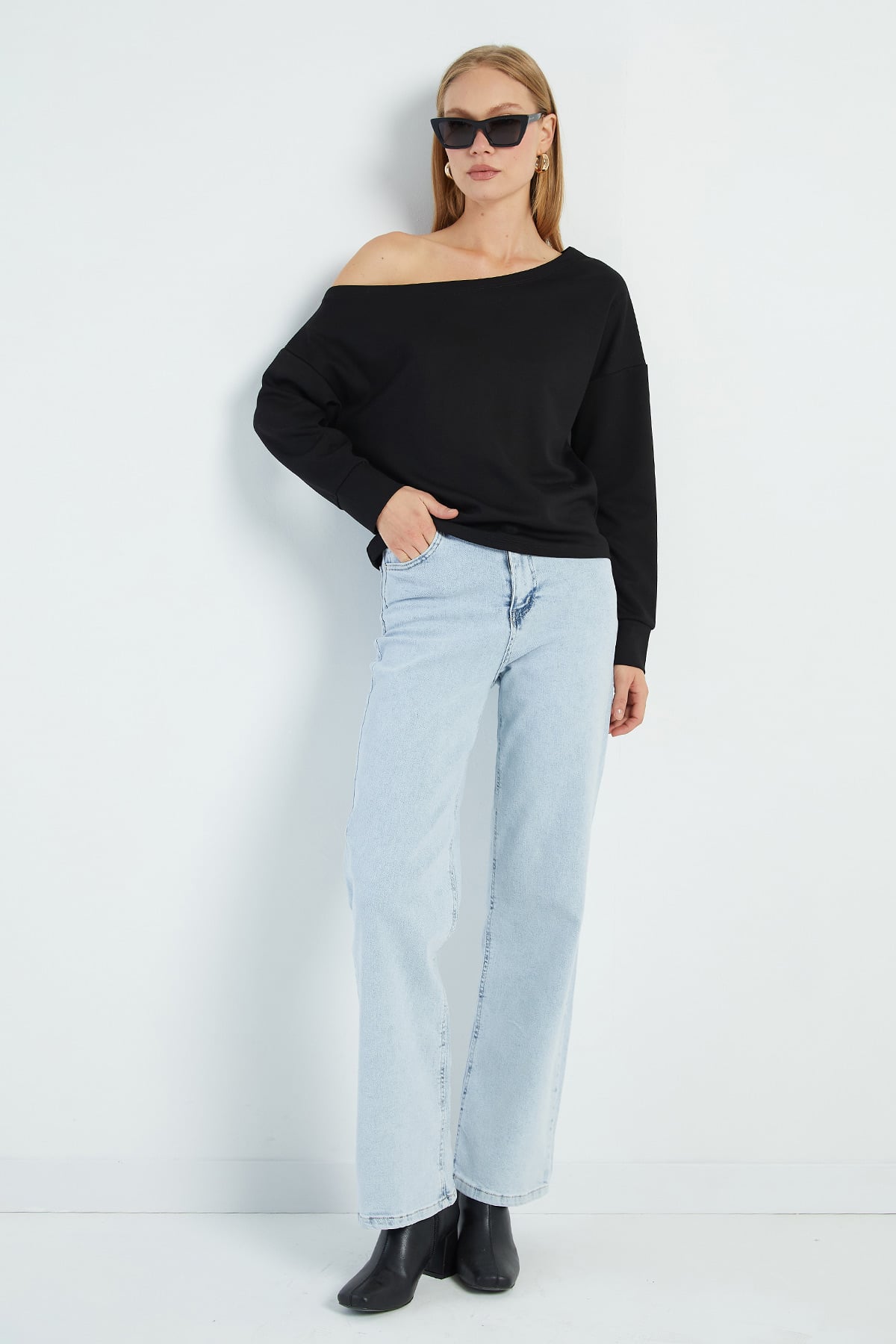Basic Kayık Yaka Modal Sweatshirt 4