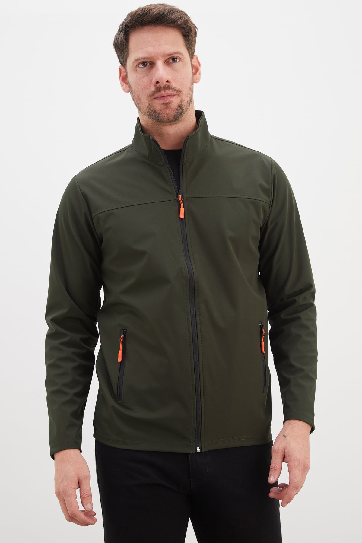 Fermuarlı Dik Yaka Softshell Ceket 7