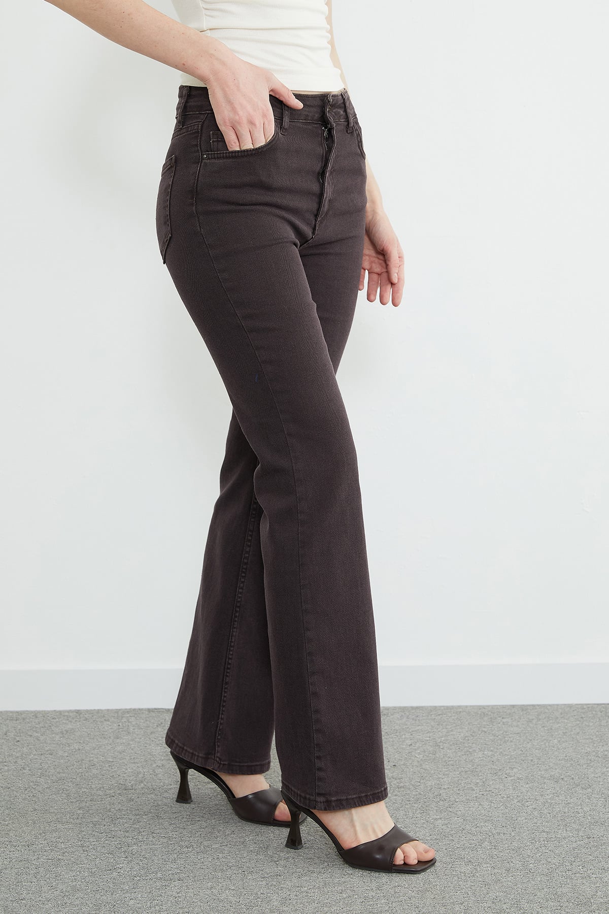 Normal Bel Fermuarlı Flare Jean 6