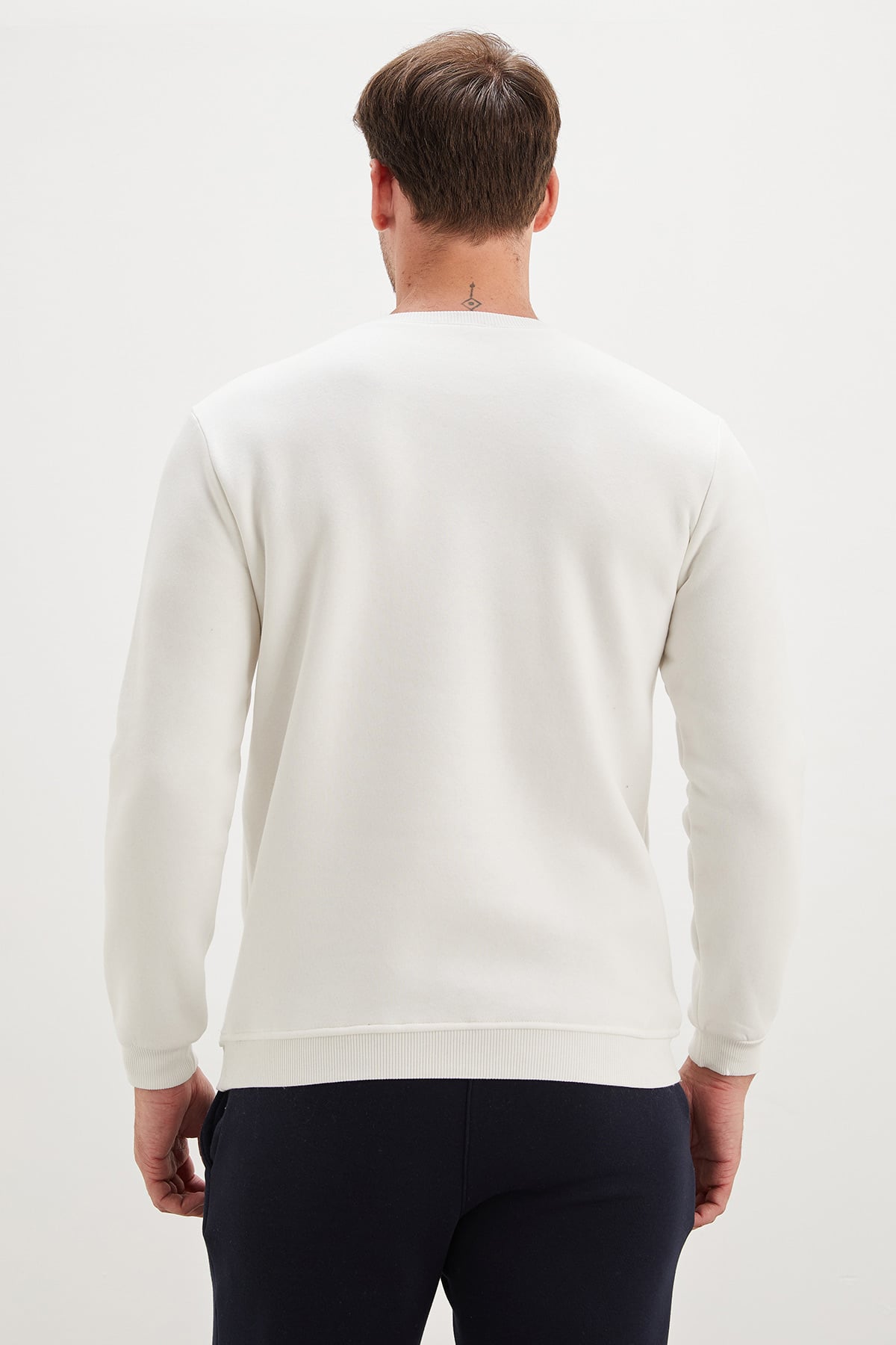 3 İplik Basic Bisiklet Yaka Sweatshirt 6